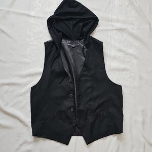 Black Hooded Vest
